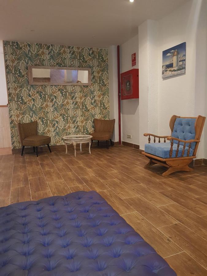 Hostal Mozaik Lloret Lloret de Mar Exteriör bild