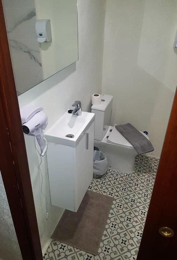 Hostal Mozaik Lloret Lloret de Mar Exteriör bild