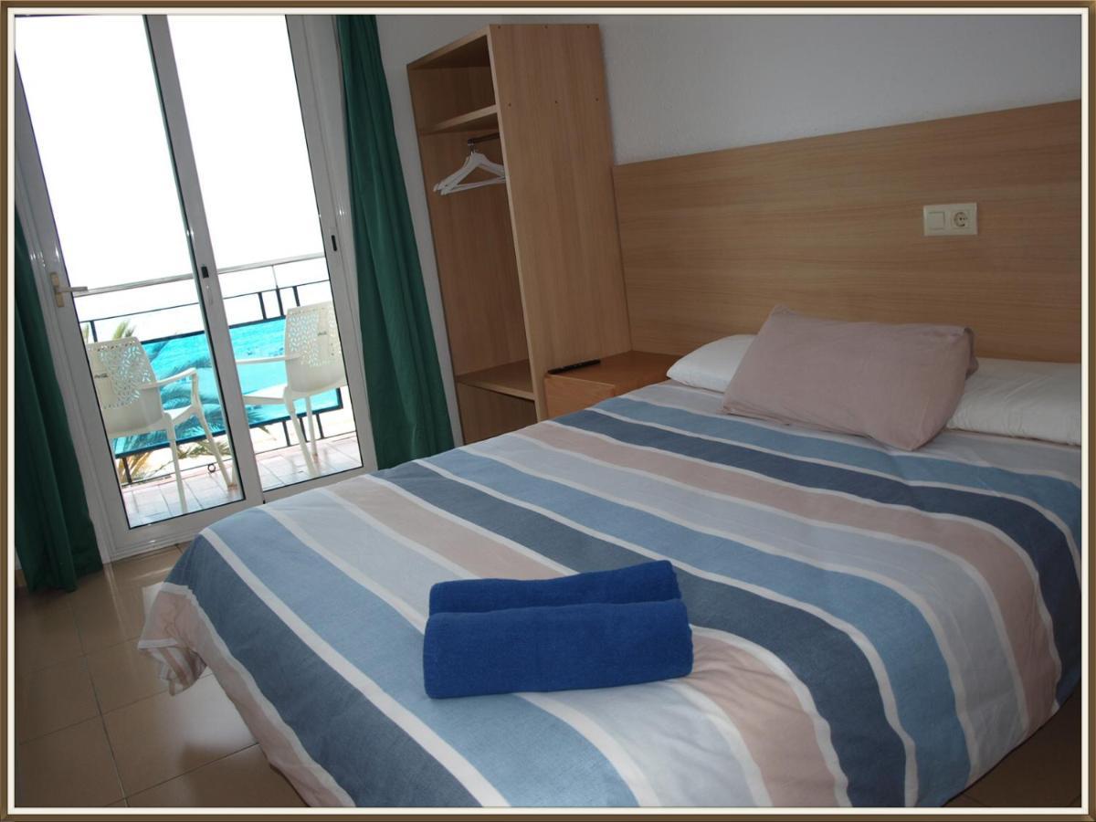 Hostal Mozaik Lloret Lloret de Mar Exteriör bild