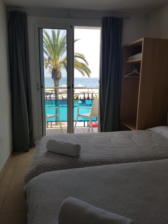 Hostal Mozaik Lloret Lloret de Mar Exteriör bild